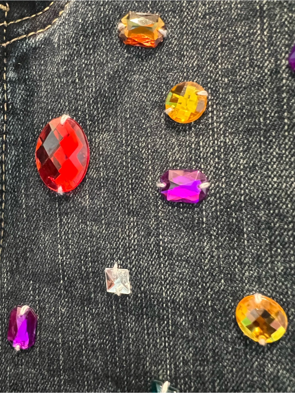 Beautiful NEW AKIRA Ash Black Straight-Leg Jeans, Multicolor Gem Embellishments - Picture 12 of 12